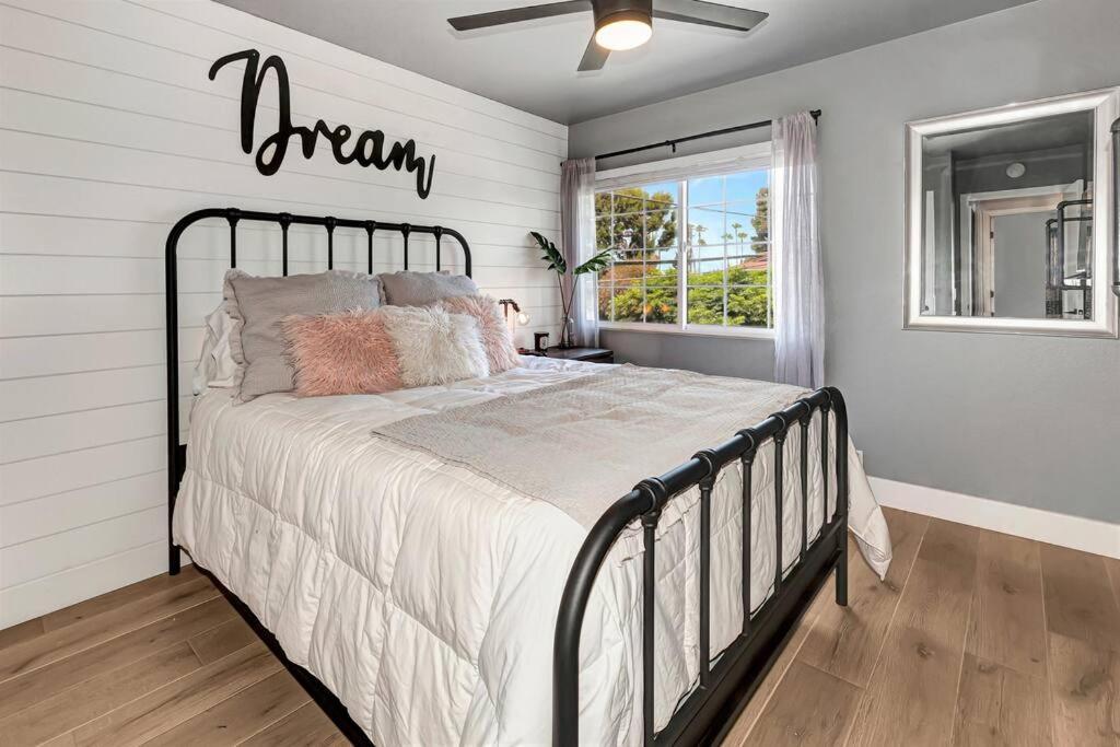 Huntington Beach, Ac, Pool, Hot Tub, Detached Office, Close To Beach, Outside Entertaining Area Exterior photo